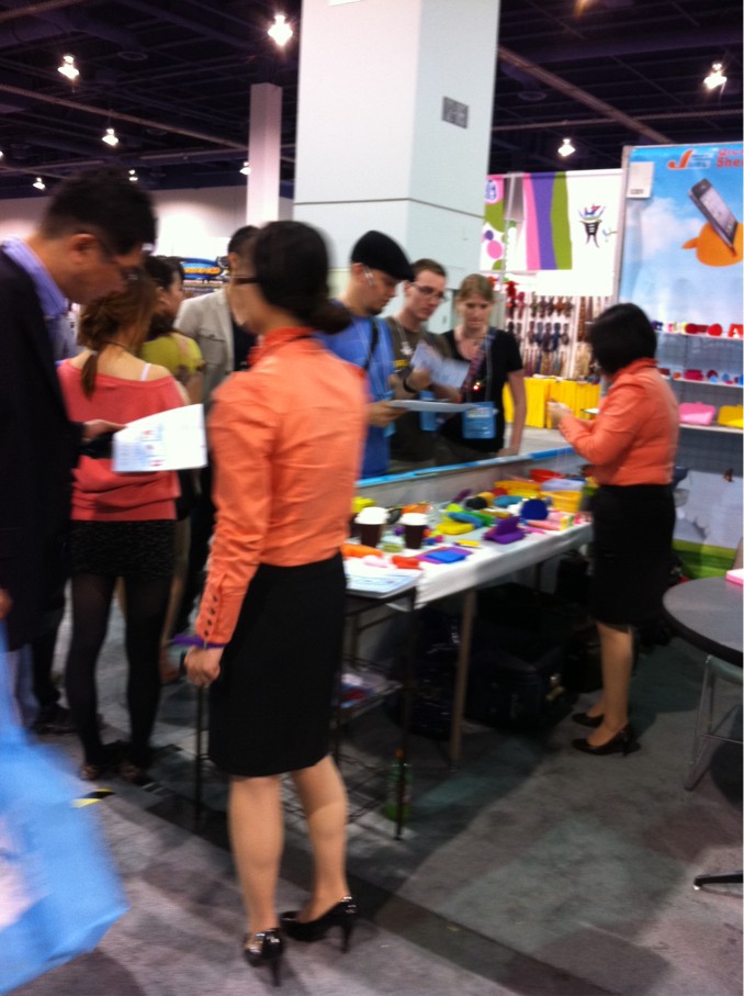 嘉杰硅膠制品廠美國(guó)參展2